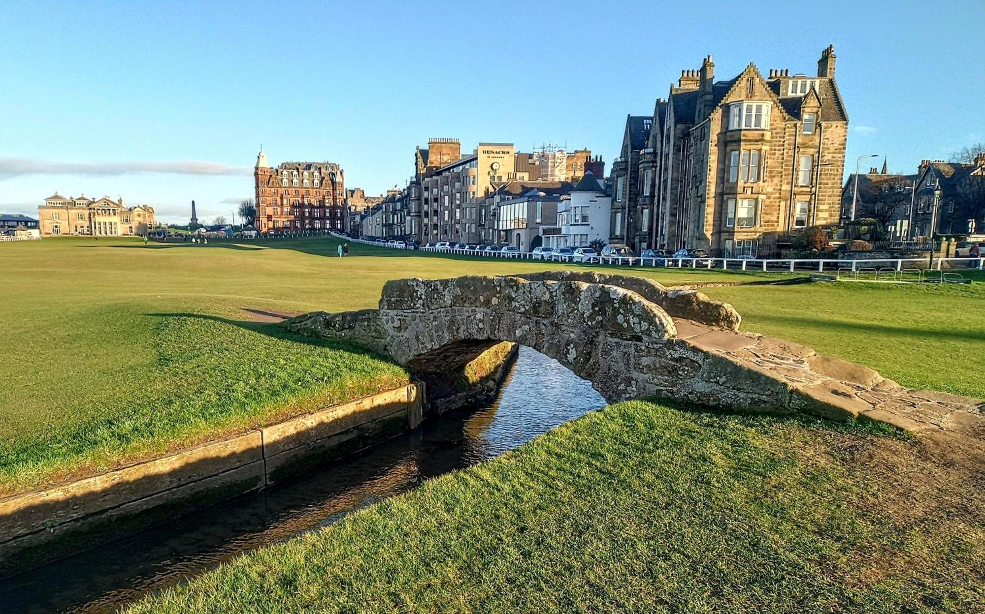 Auld Tom's Rest * St Andrews